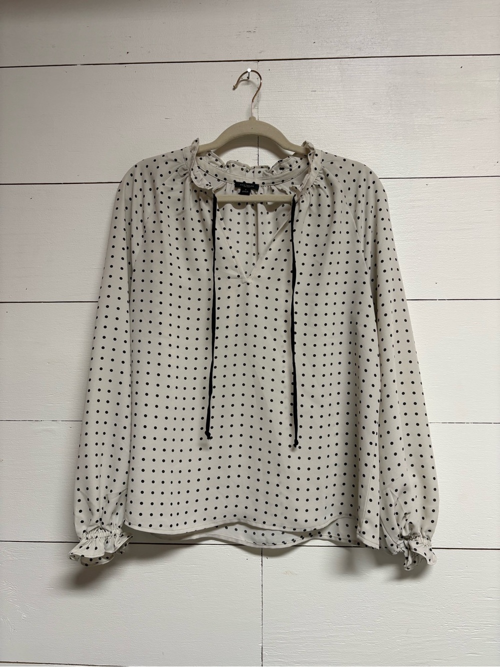 Ann Taylor Factory Polka Dot Ruffle Blouse Size Small